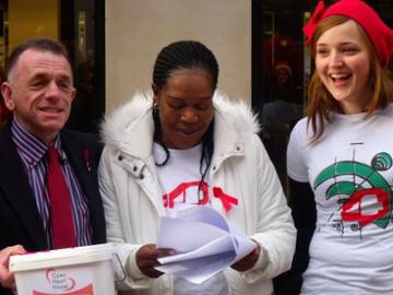 James O'Connor, Open Heart House with dance4life Ireland volunteers Shylet Mateu and Pia Janning